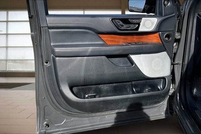 Used 2022 Lincoln Navigator Black Label image 23