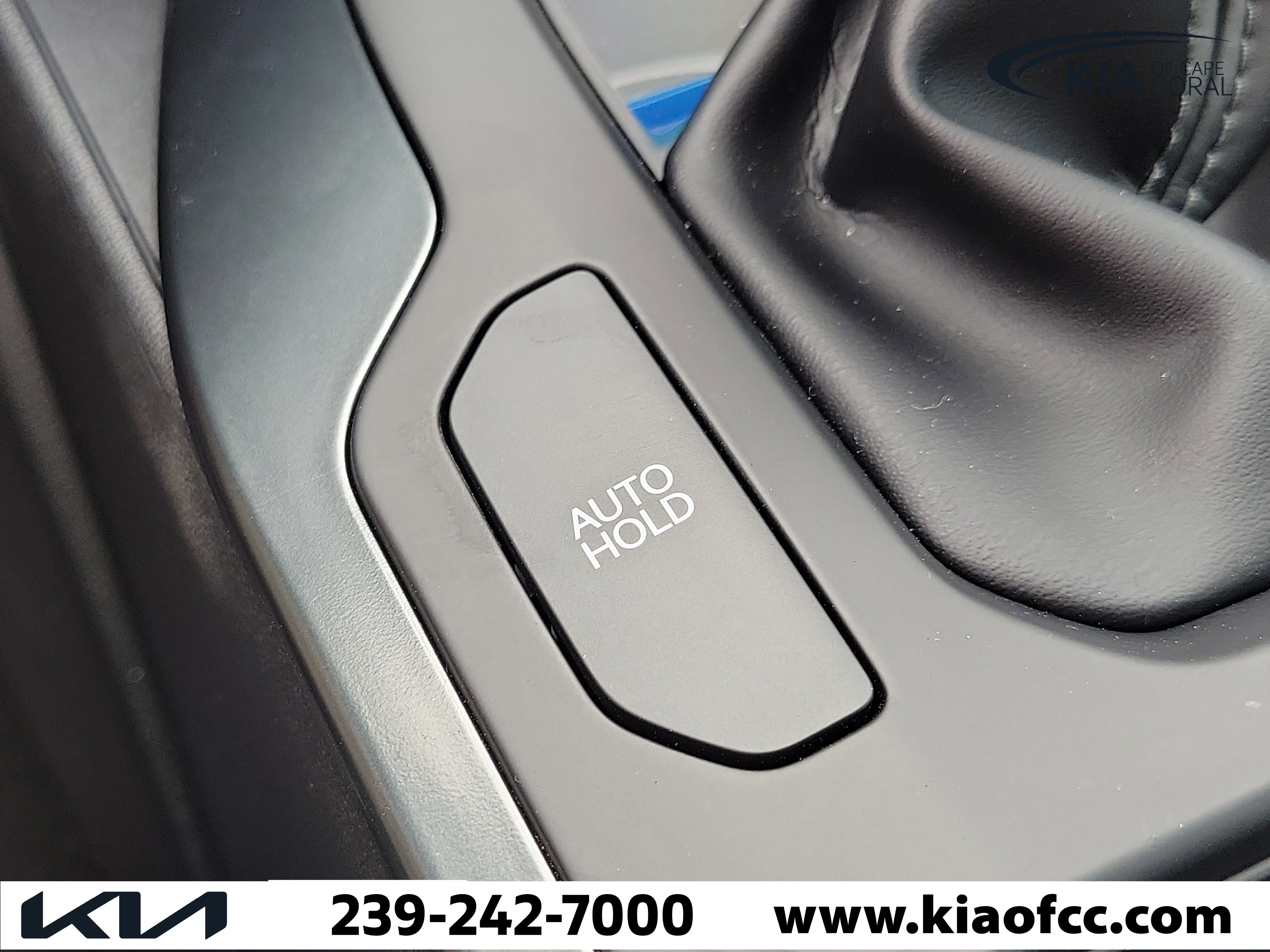 New 2025 Kia K4 LXS image 29