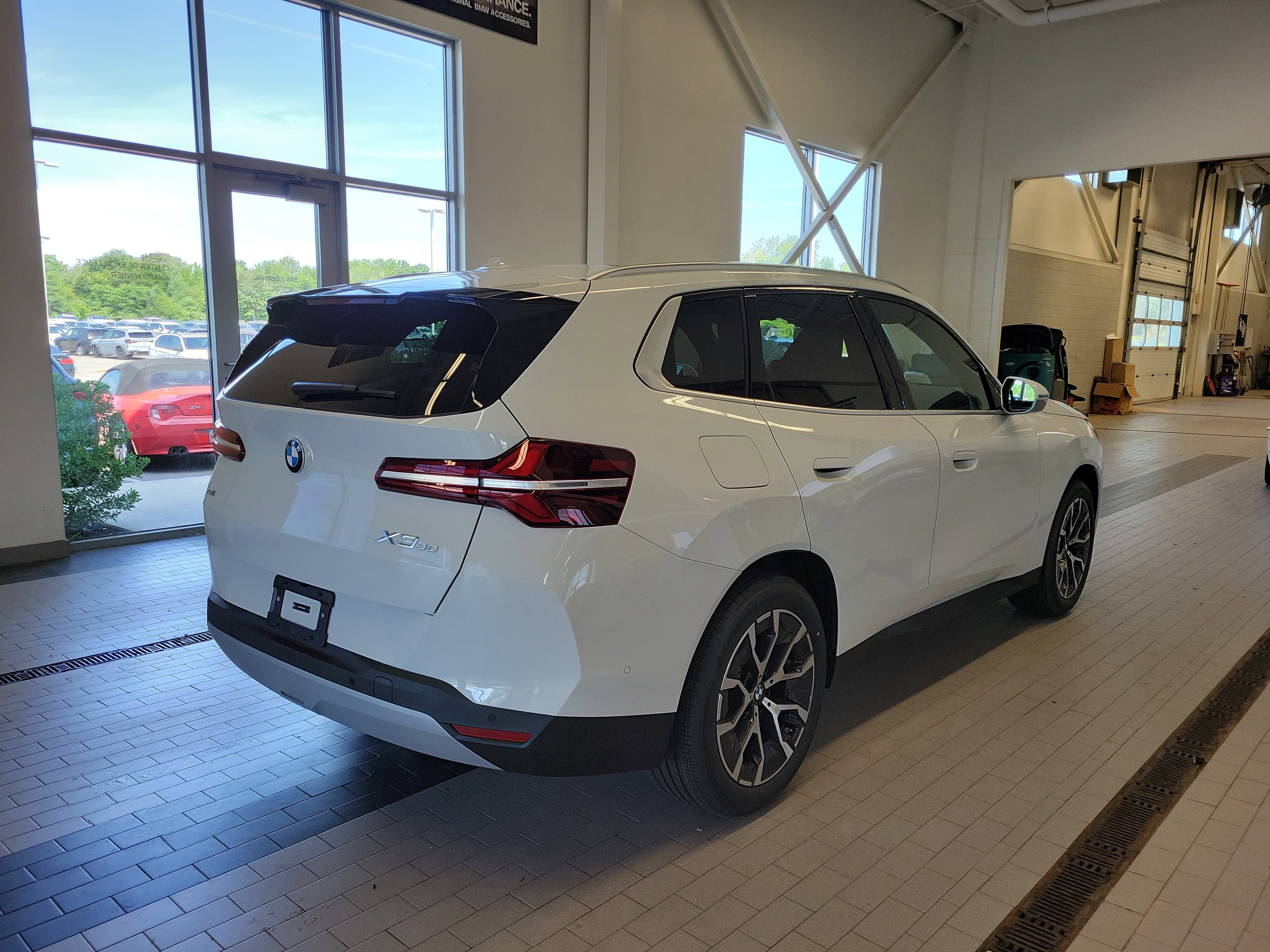 Used 2025 BMW X3 xDrive30i w/ Convenience Package image 5