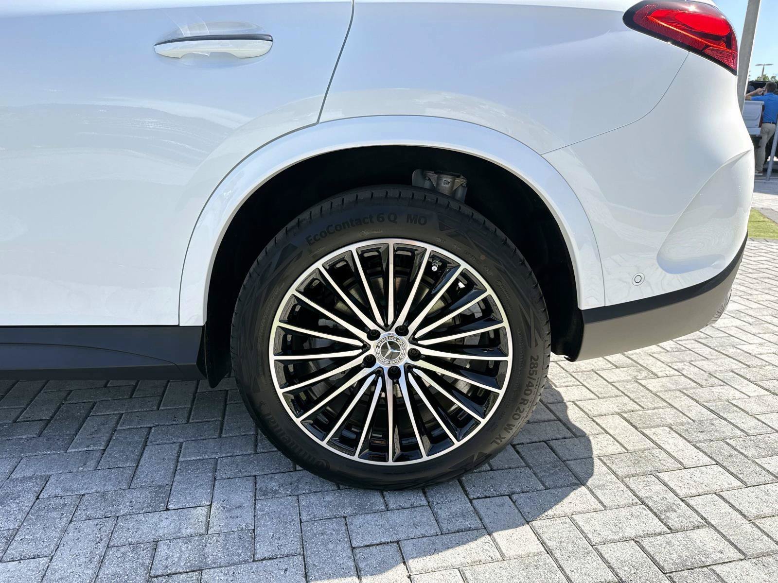 New 2027 Mercedes-Benz GLC 300 image 11