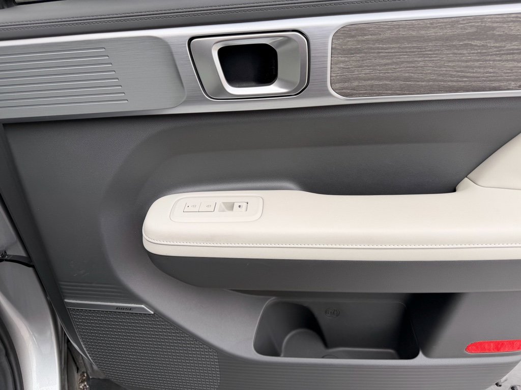 Used 2024 Hyundai Santa Fe Limited image 37