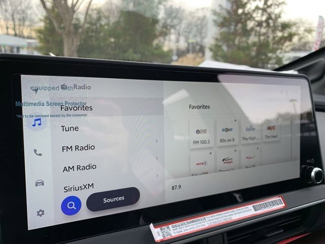 New 2025 Toyota Prius Plug-In Hybrid w/ Limited Premium Package FWD image 24