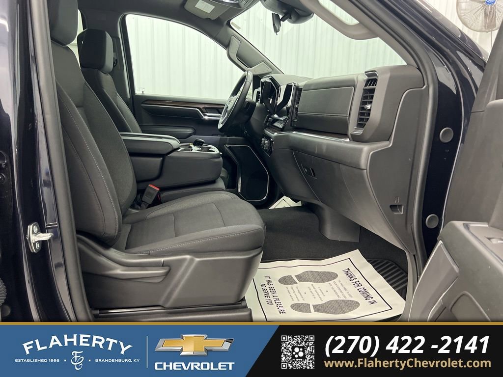 Used 2024 Chevrolet Silverado 1500 LT image 15