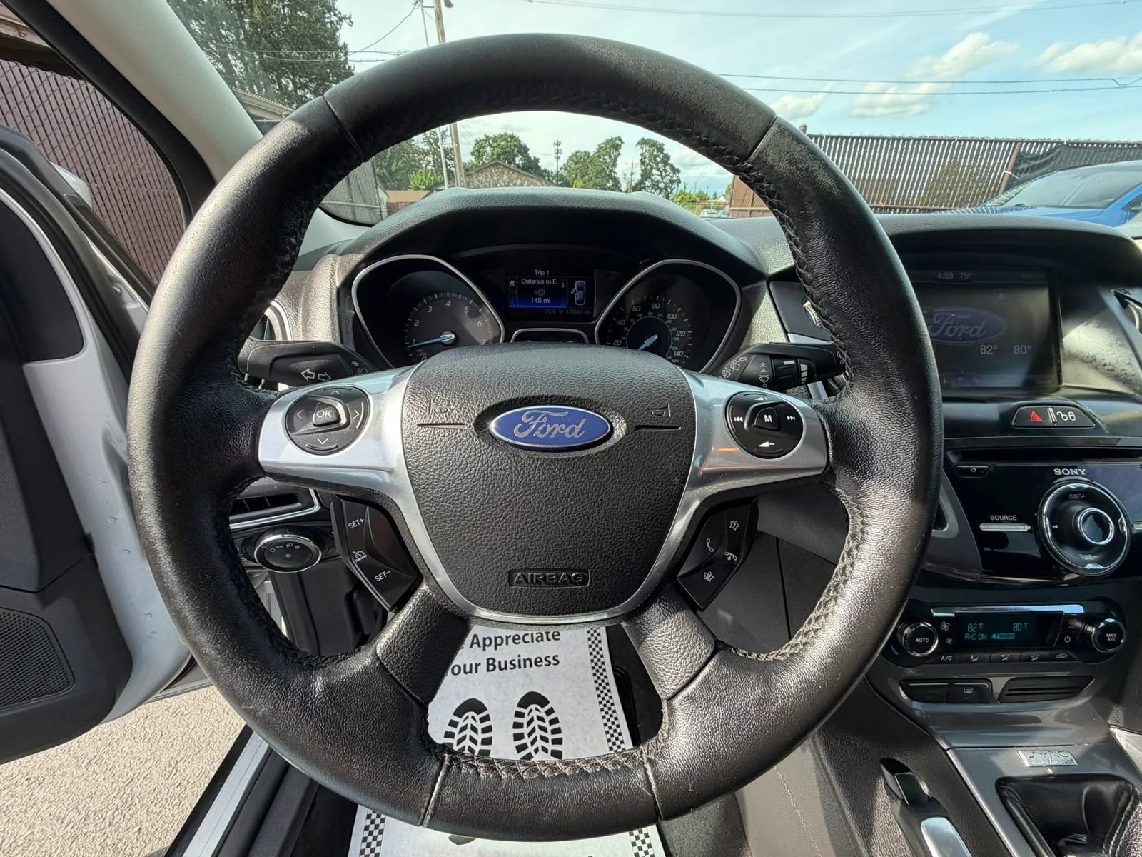 Used 2013 Ford Focus Titanium w/ Titanium Handling Pkg FWD image 23
