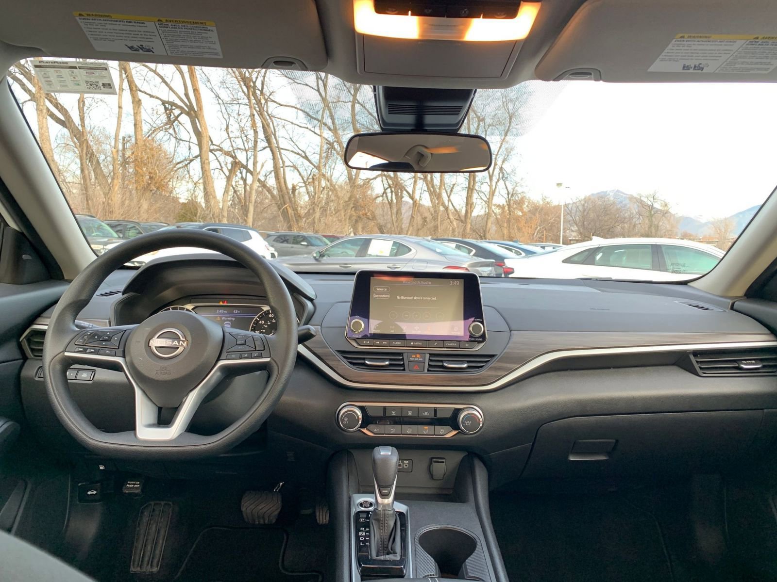 Used 2025 Nissan Altima 2.5 SV image 32