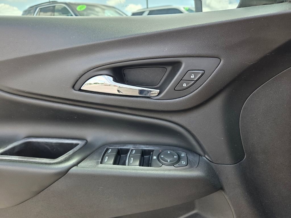Certified 2018 Chevrolet Equinox LT FWD image 23