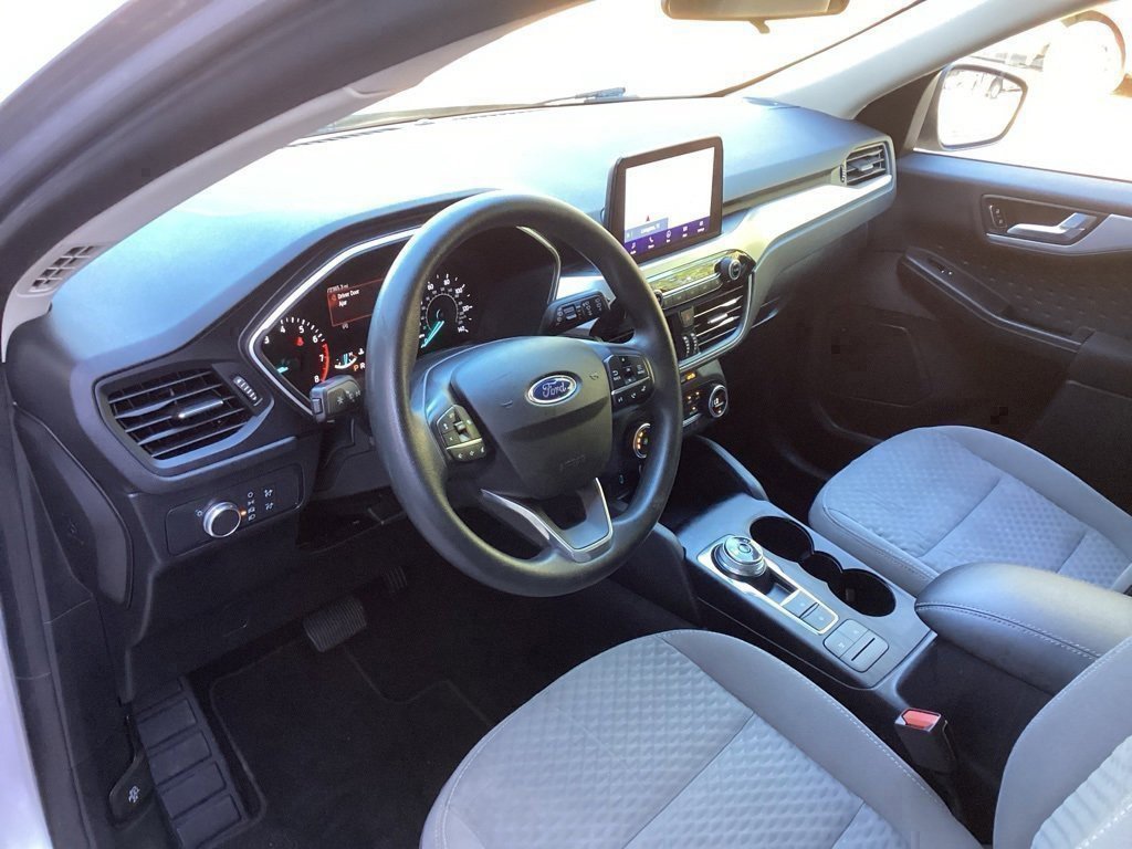 Used 2020 Ford Escape SE image 26