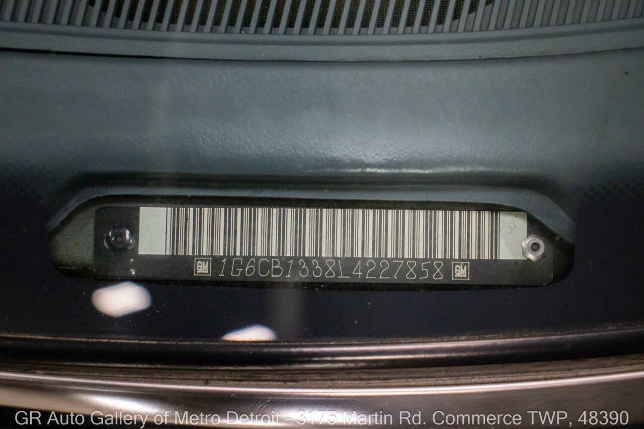 Used 1990 Cadillac Fleetwood Coupe FWD image 17