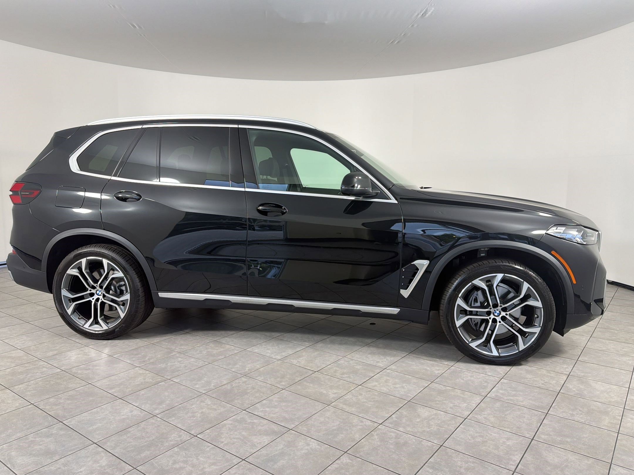 Certified 2026 BMW X5 xDrive40i AWD/4WD image 8