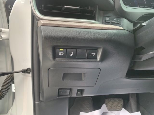 Used 2024 Toyota Grand Highlander Limited image 15