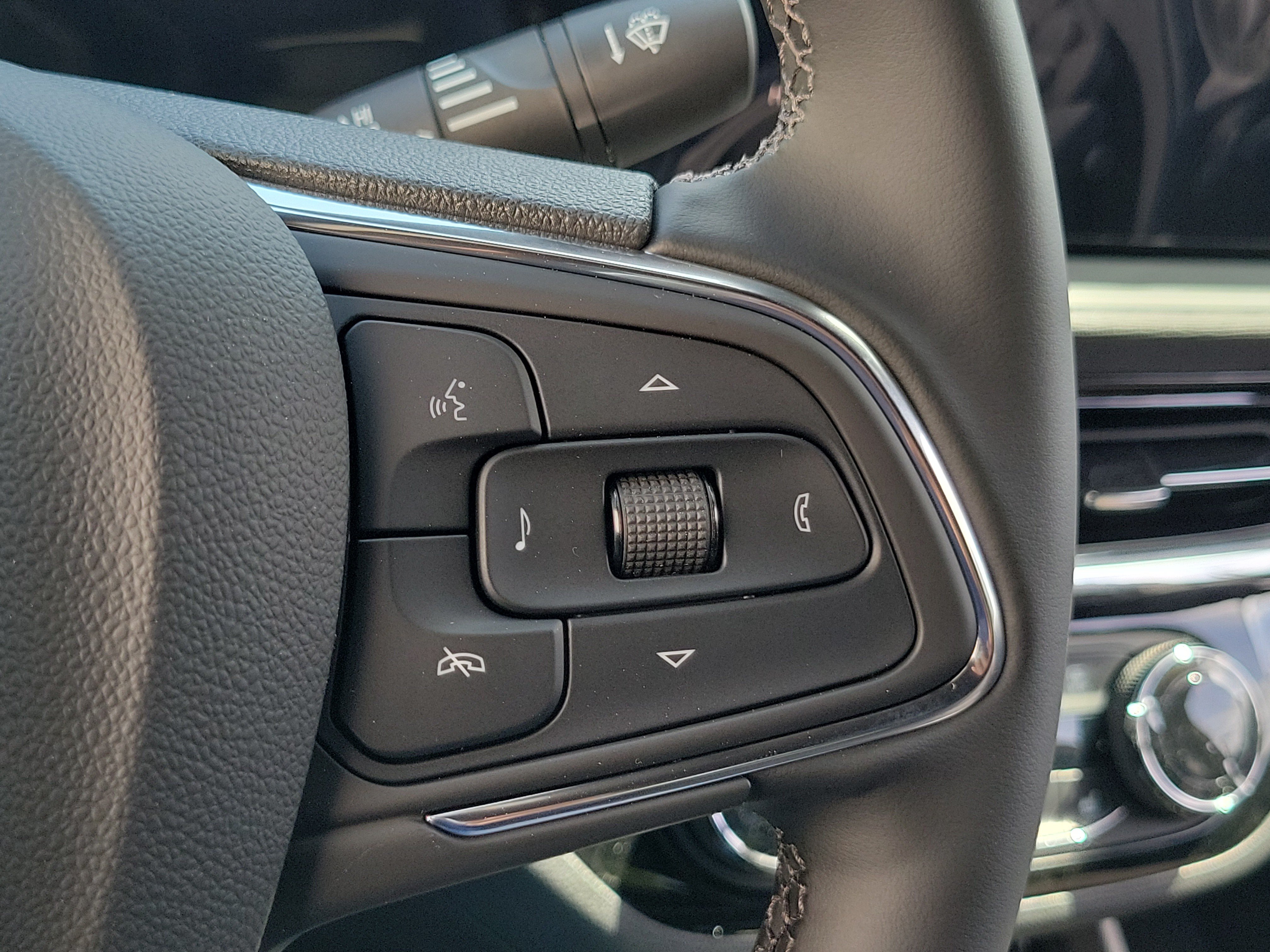 New 2026 Buick Envista Sport Touring w/ Convenience I Package FWD image 26