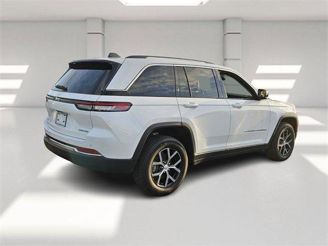 Used 2023 Jeep Grand Cherokee Limited image 5