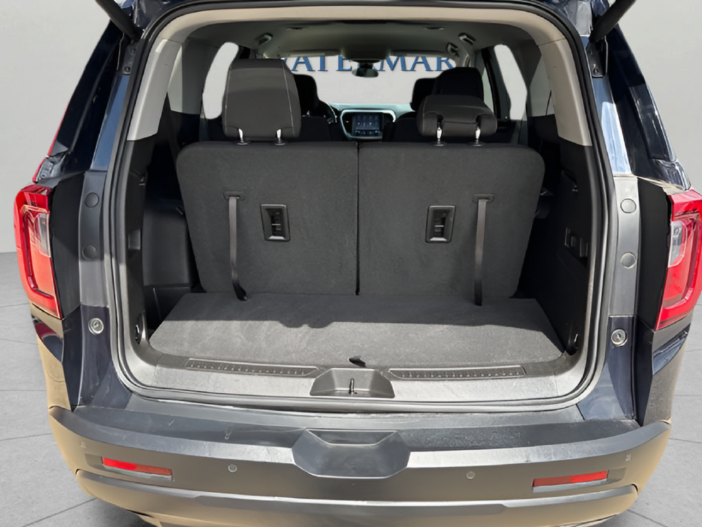 Used 2021 GMC Acadia SLE w/ Driver Convenience Package FWD image 24