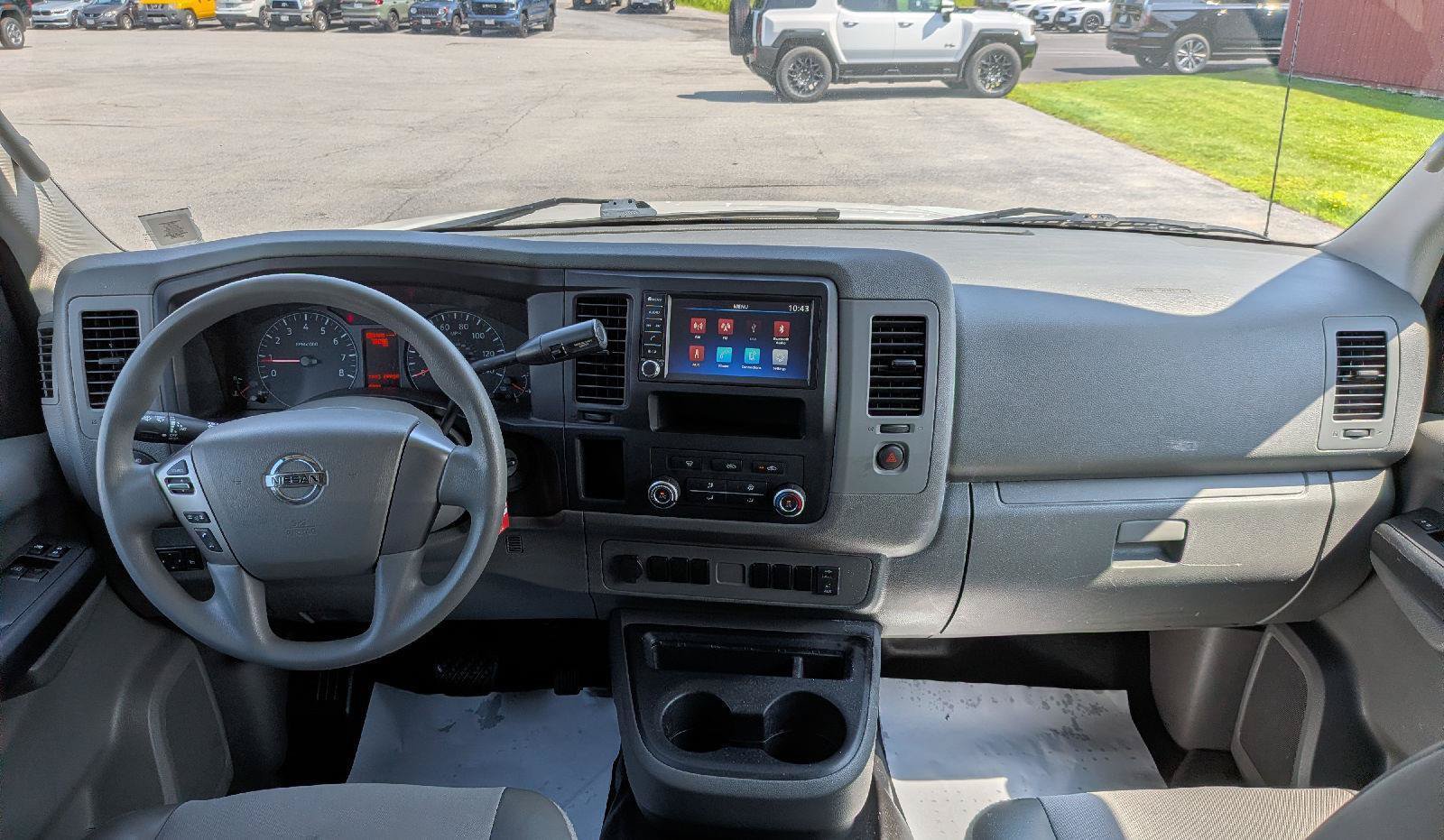 Used 2020 Nissan NV 2500 S RWD image 18