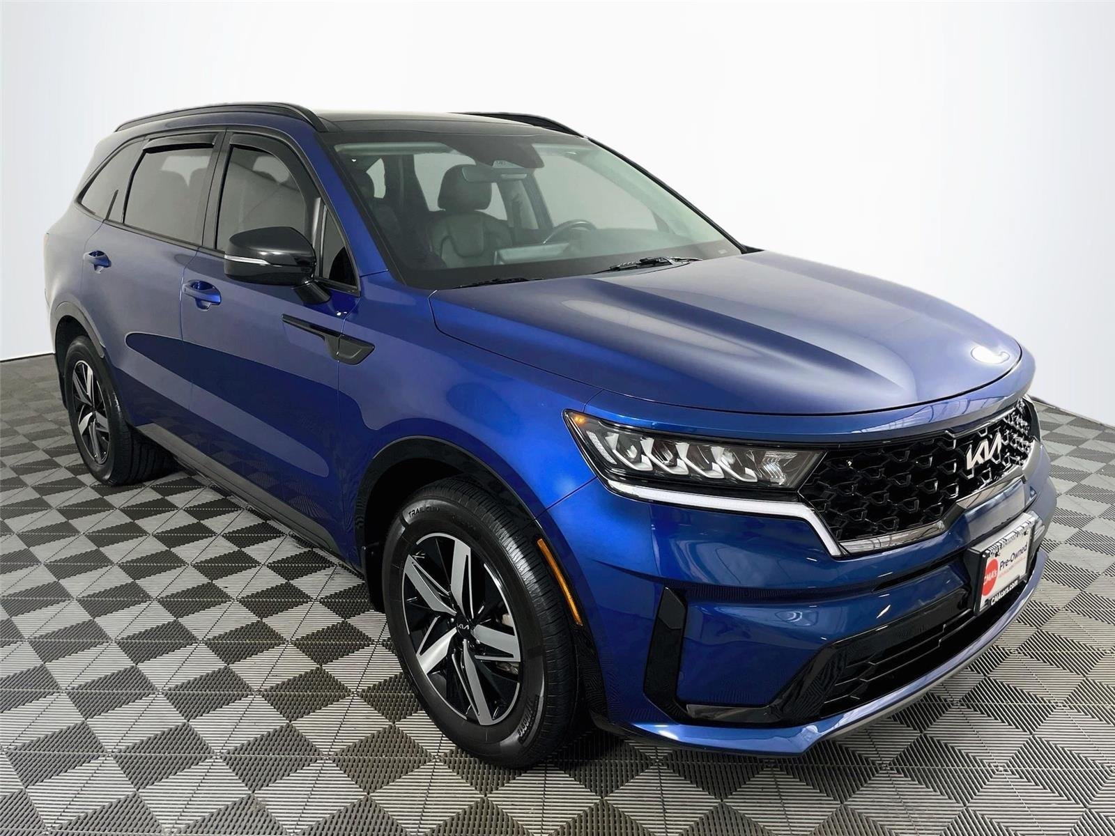 Used 2023 Kia Sorento S w/ Panoramic Sunroof Package FWD image 1