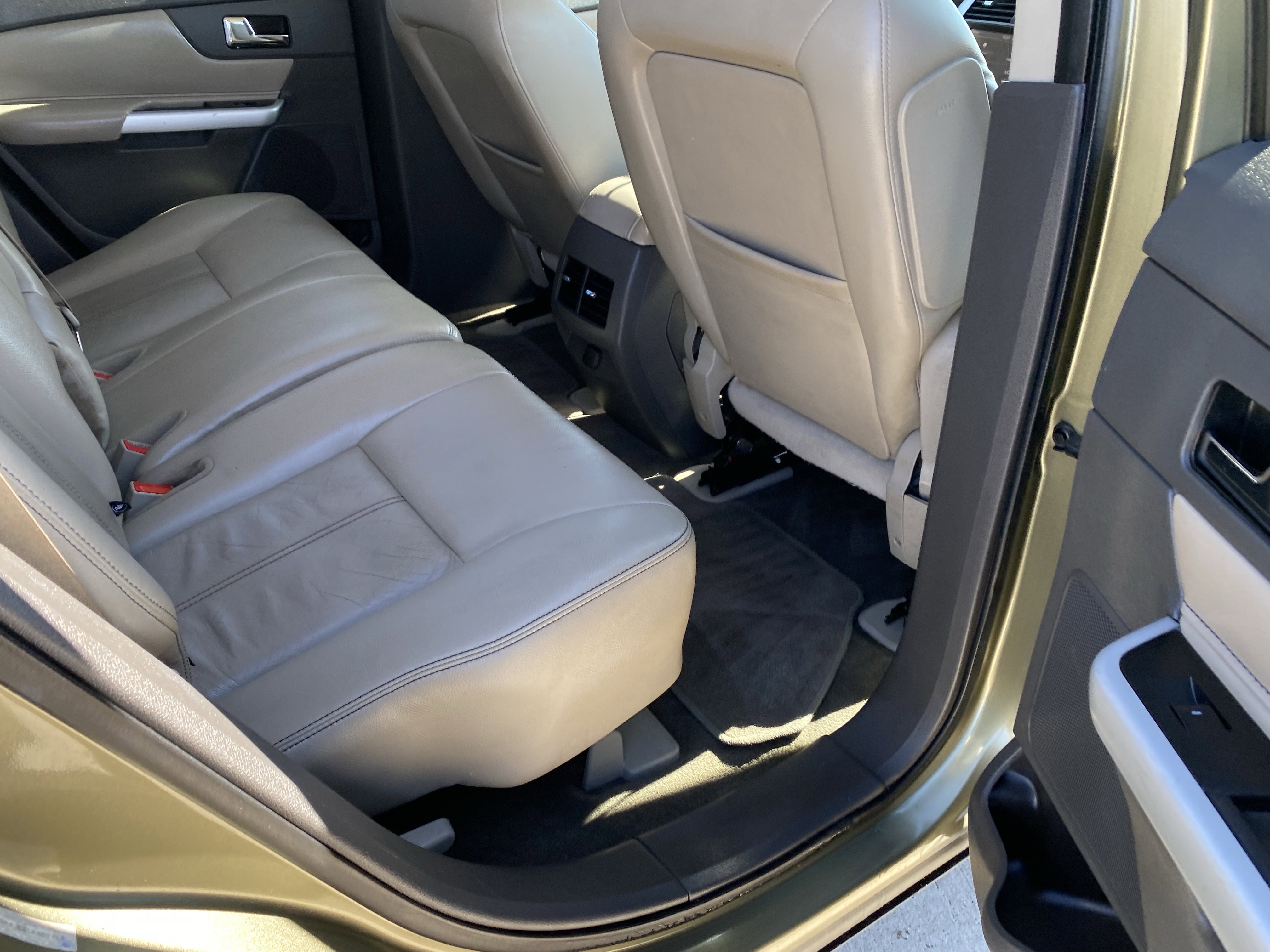 Used 2012 Ford Edge SEL image 11