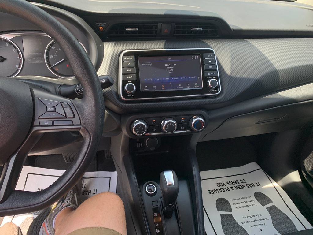 Used 2025 Nissan Kicks Play S FWD image 23