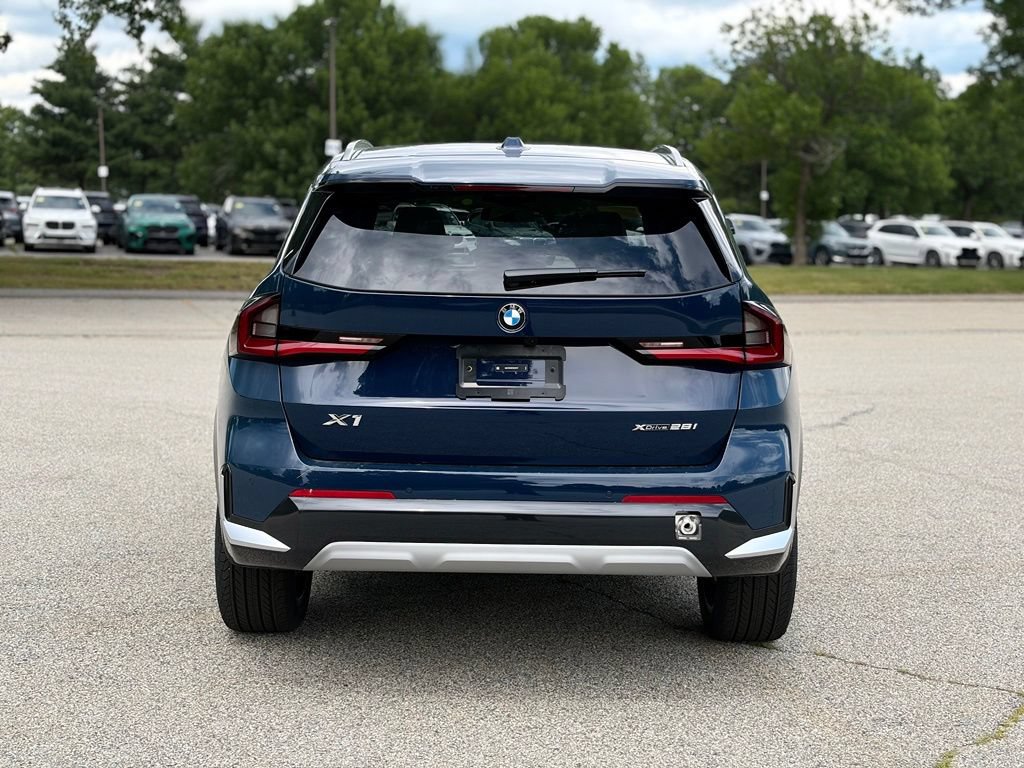 New 2026 BMW X1 xDrive28i w/ Convenience Package AWD/4WD image 5