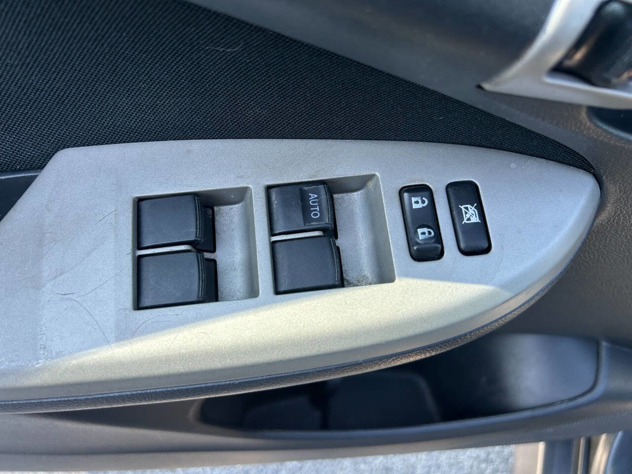 Used 2012 Toyota Corolla S image 24