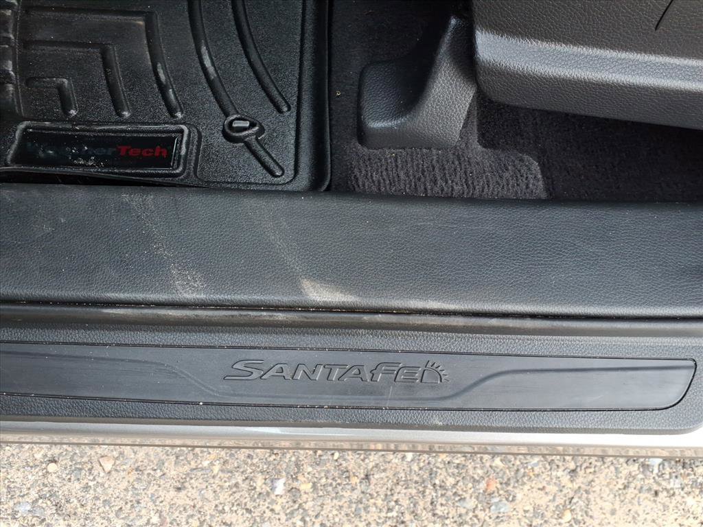 Used 2018 Hyundai Santa Fe Sport image 19