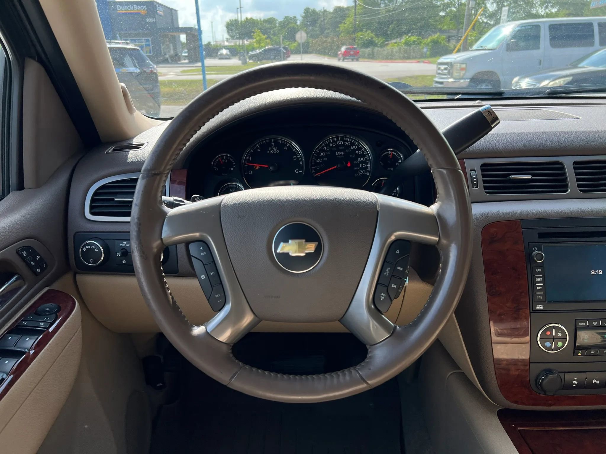 Used 2011 Chevrolet Tahoe LTZ AWD/4WD image 20