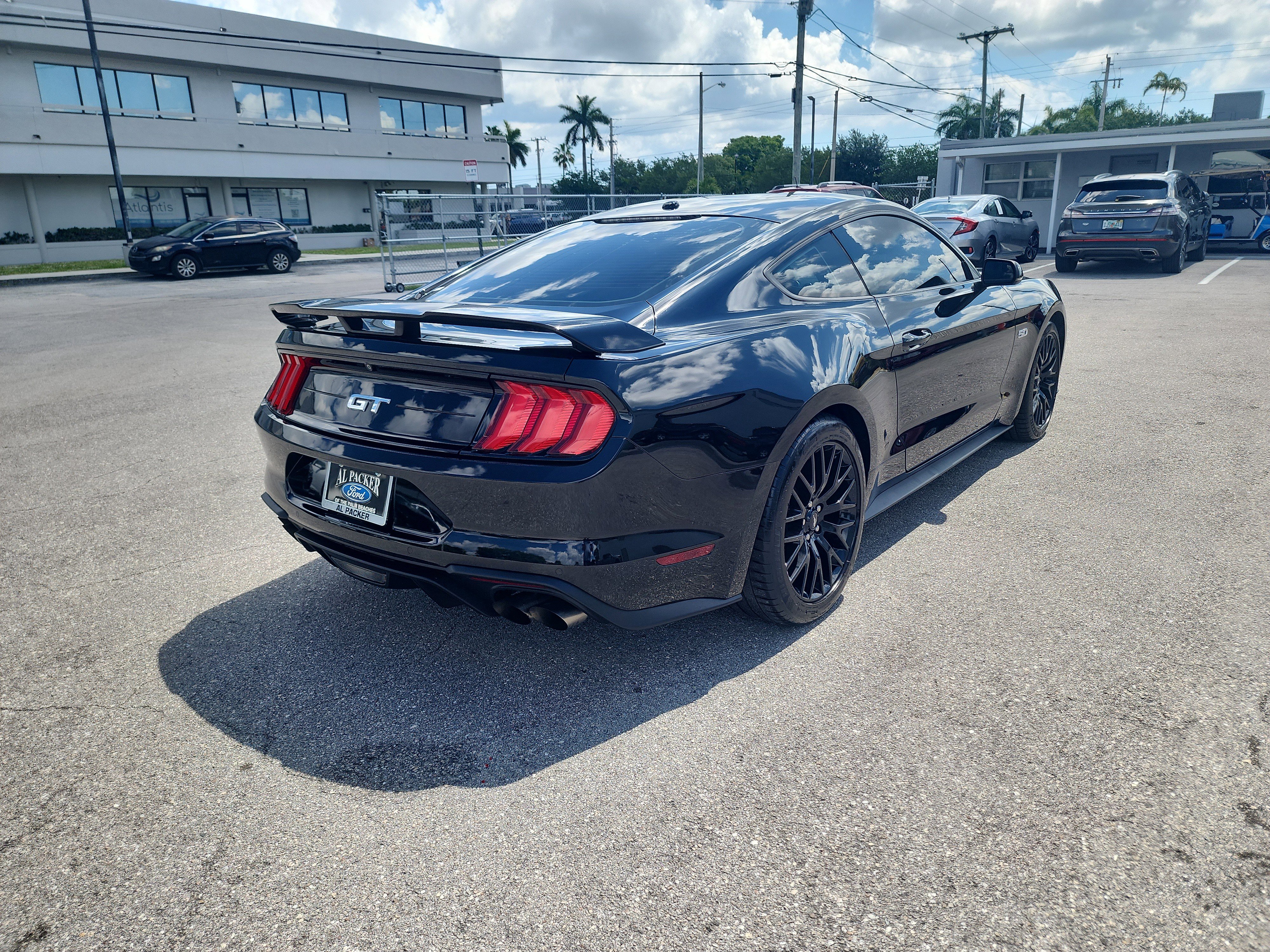 Used 2019 Ford Mustang GT Premium w/ GT Performance Package RWD image 5