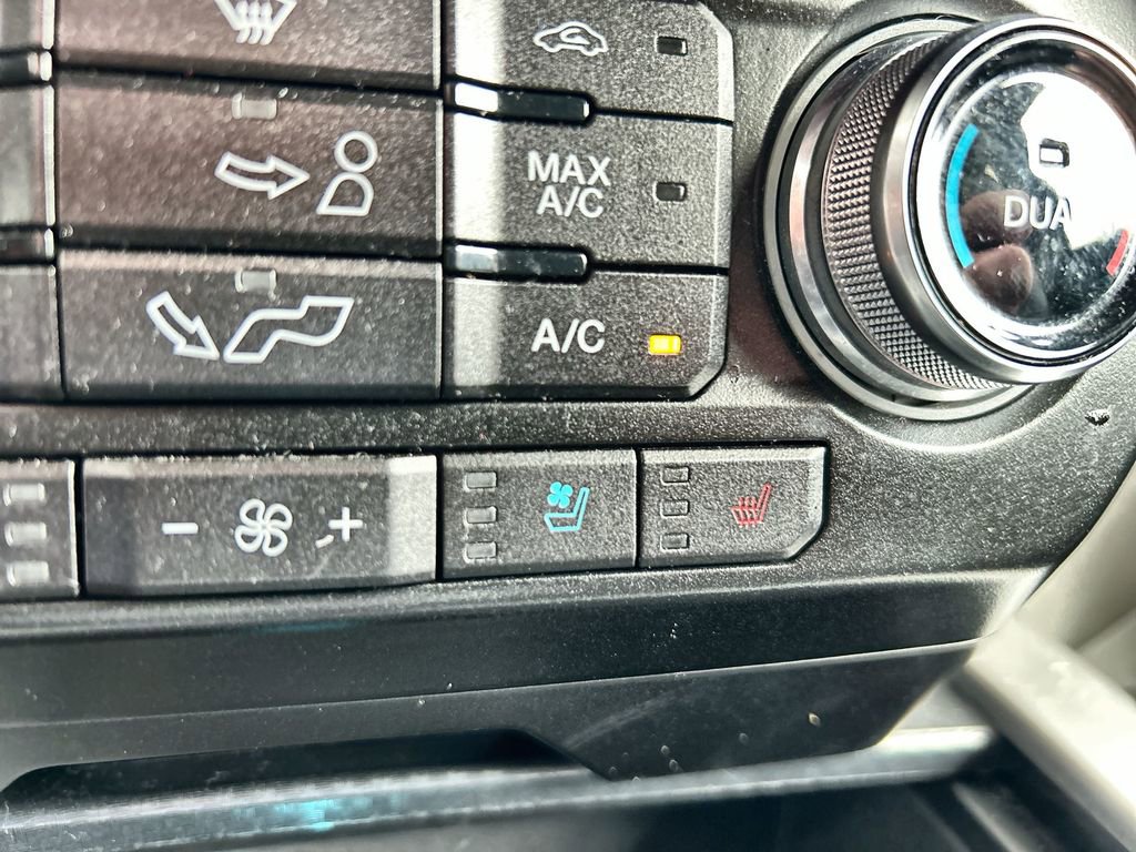 Used 2018 Ford F150 Lariat w/ Equipment Group 502A Luxury image 23