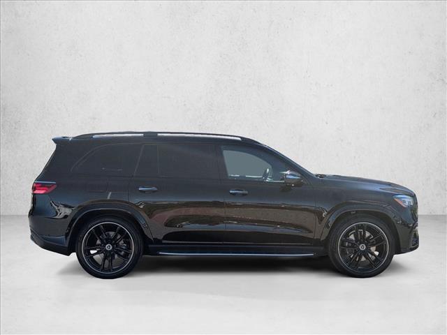 Used 2025 Mercedes-Benz GLS 580 4MATIC image 4