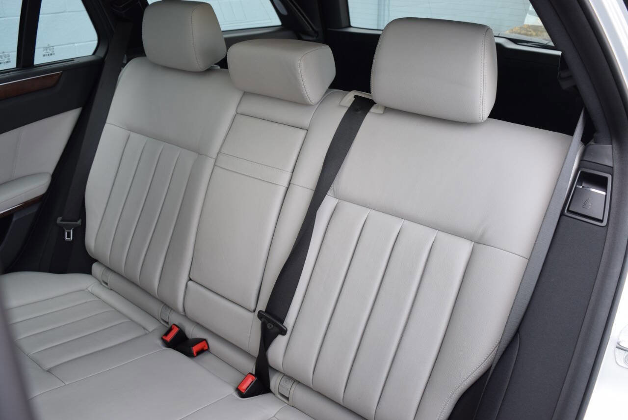 Used 2011 Mercedes-Benz E 350 4MATIC Wagon image 47