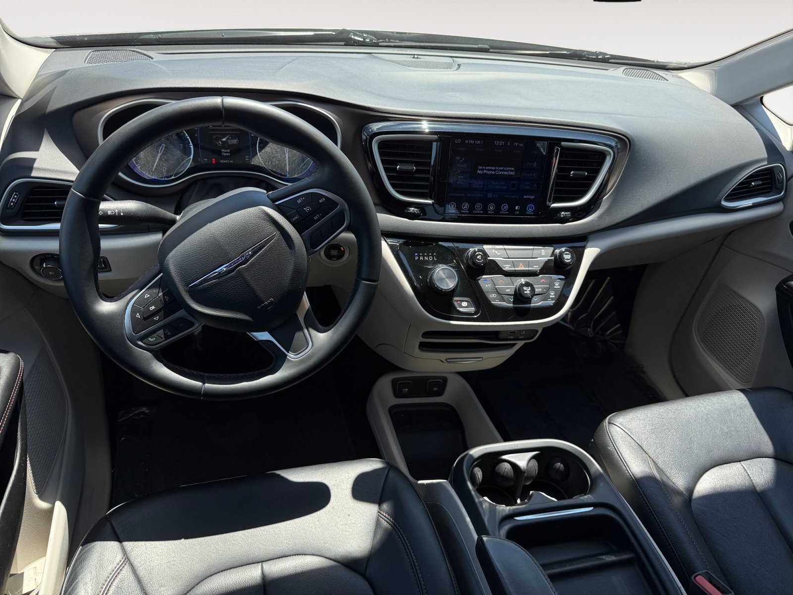 Used 2017 Chrysler Pacifica Touring-L FWD image 15