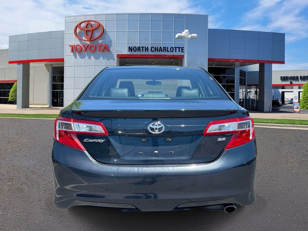 Used 2014 Toyota Camry SE image 5