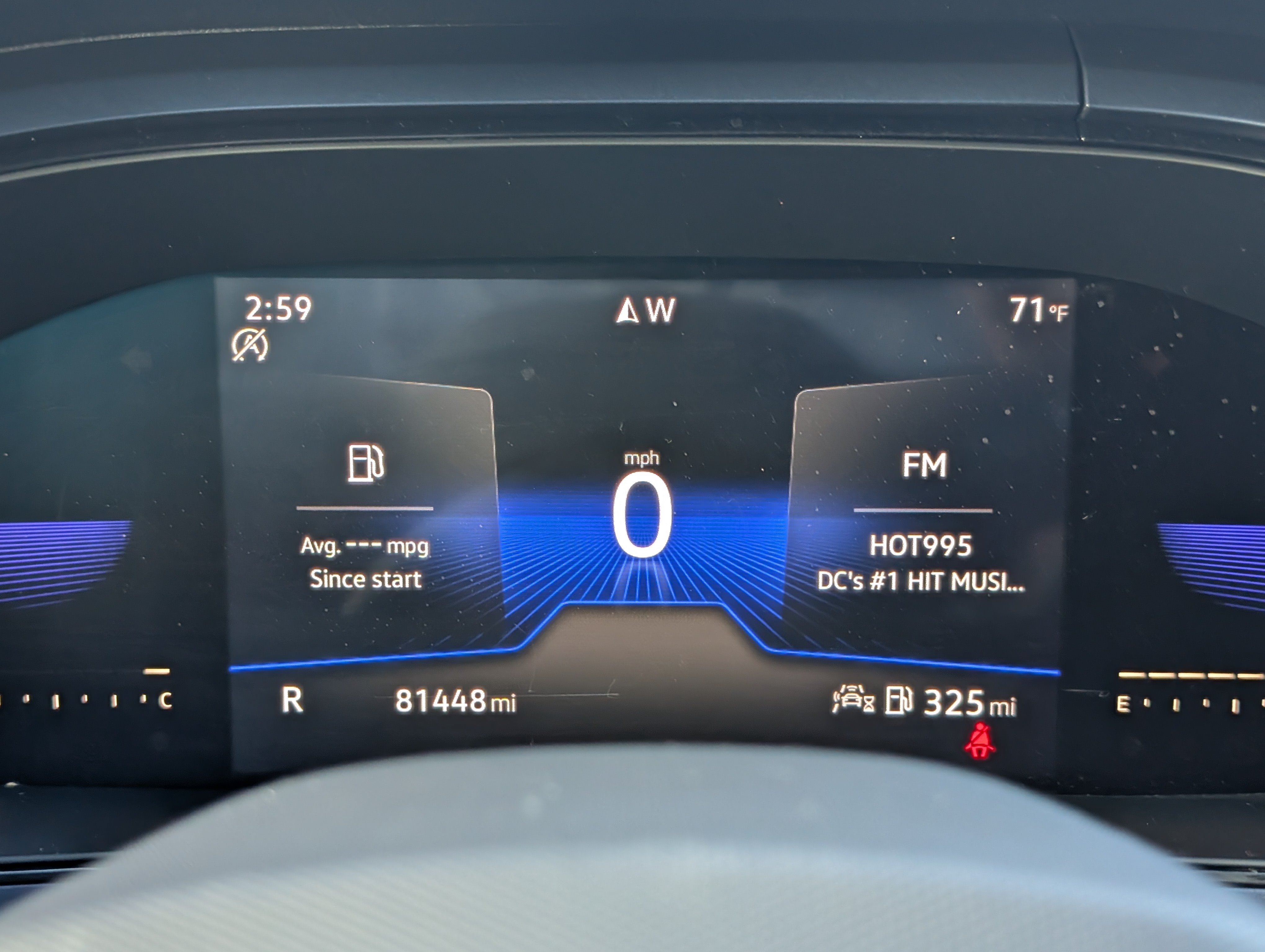 Used 2022 Volkswagen Taos SE w/ Panoramic Sunroof Package FWD image 28