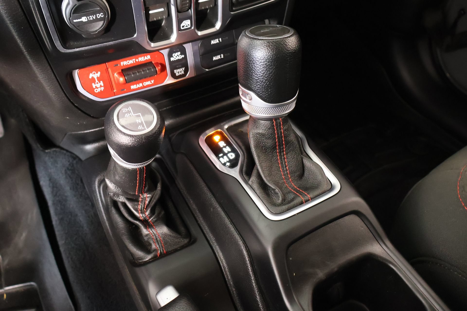 Used 2020 Jeep Gladiator Rubicon AWD/4WD image 8