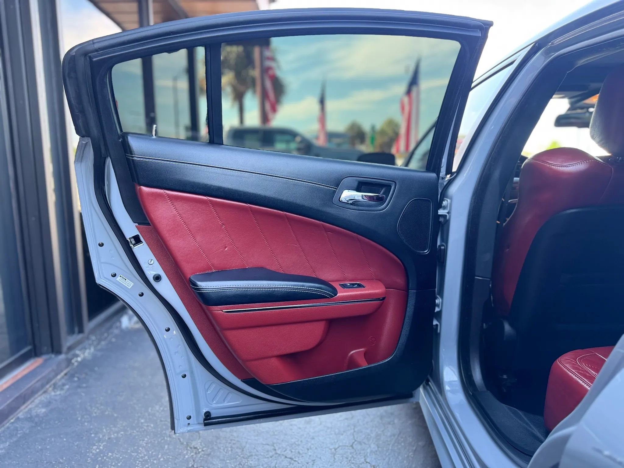 Used 2020 Dodge Charger SRT Hellcat w/ Harman/Kardon Audio Group image 17