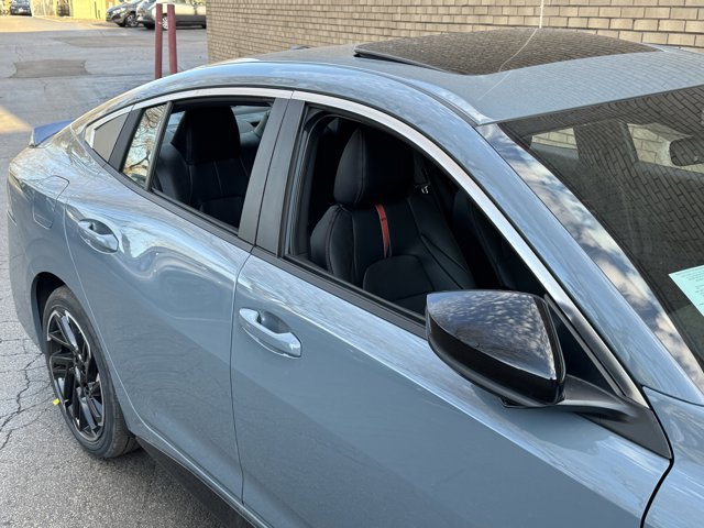 New 2026 Nissan Sentra SR w/ SR Premium Package FWD image 8