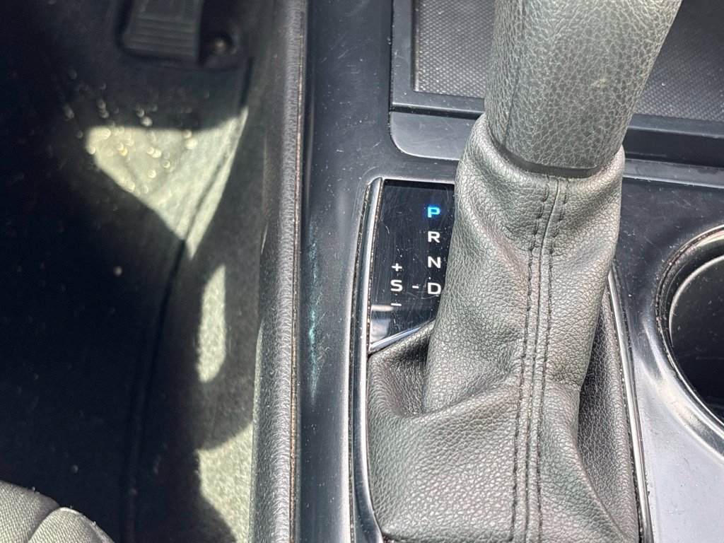 Used 2020 Toyota Camry LE FWD image 14