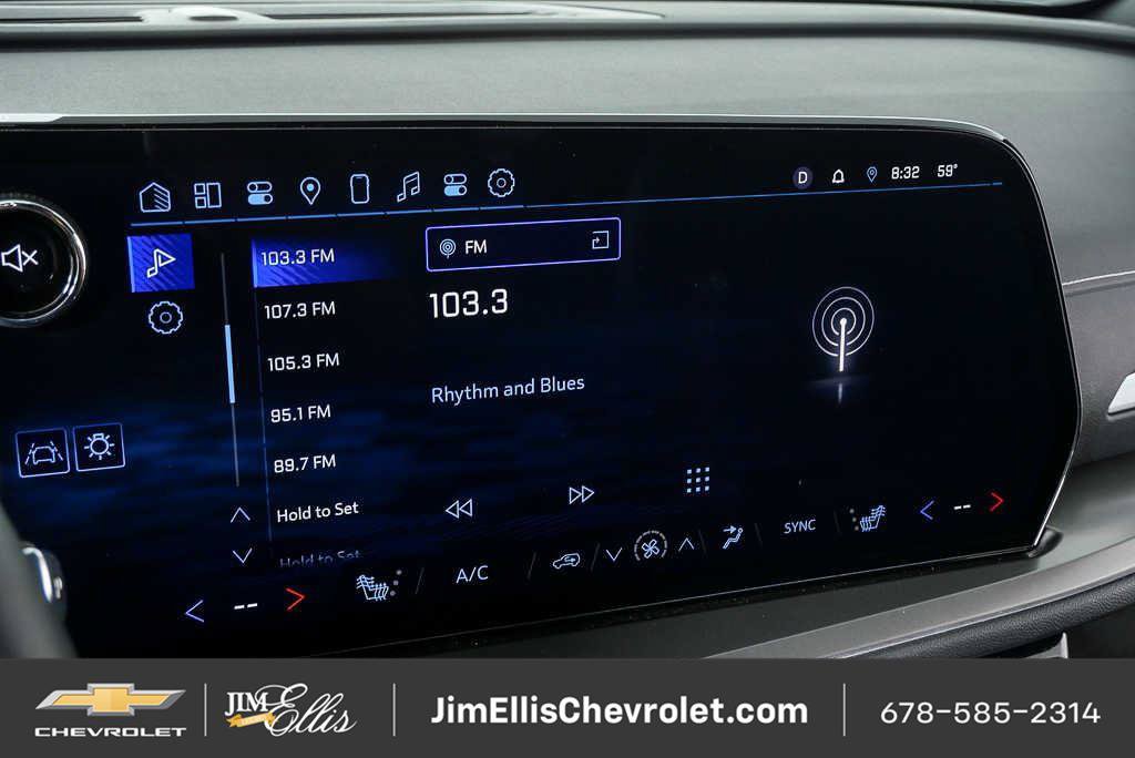 Certified 2025 Chevrolet Traverse LT FWD image 15