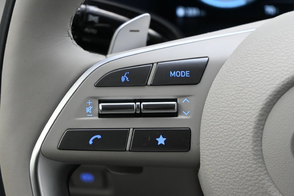 Used 2025 Hyundai Palisade Calligraphy FWD image 8