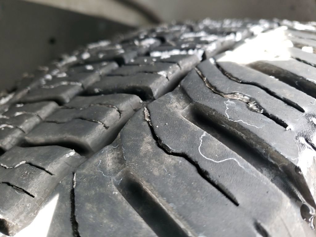 Used 2023 Chevrolet Express 2500 Extended image 26