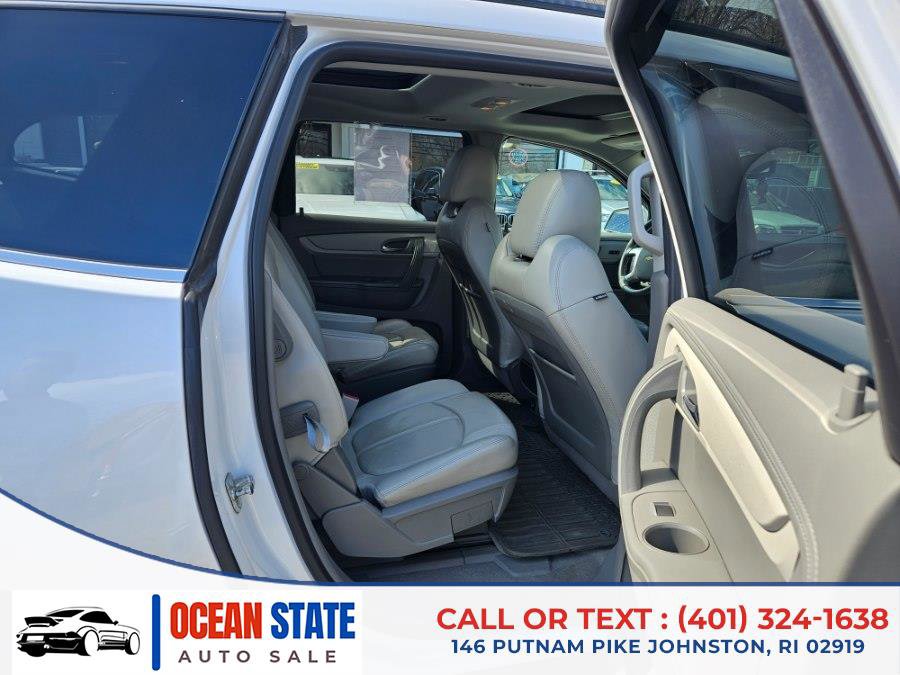 Used 2016 Chevrolet Traverse LT image 12