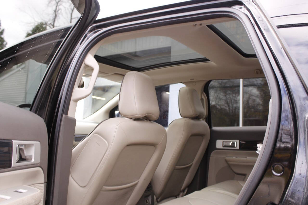 Used 2008 Lincoln MKX AWD image 32