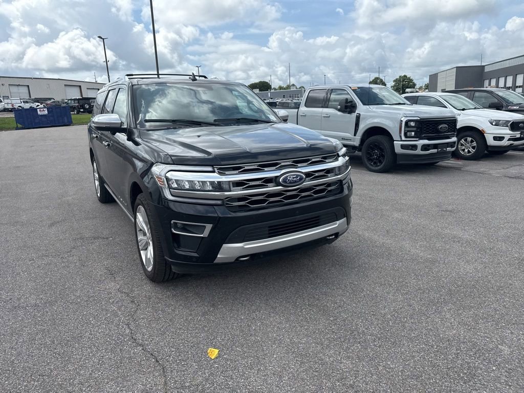 Used 2023 Ford Expedition Max Platinum AWD/4WD image 2