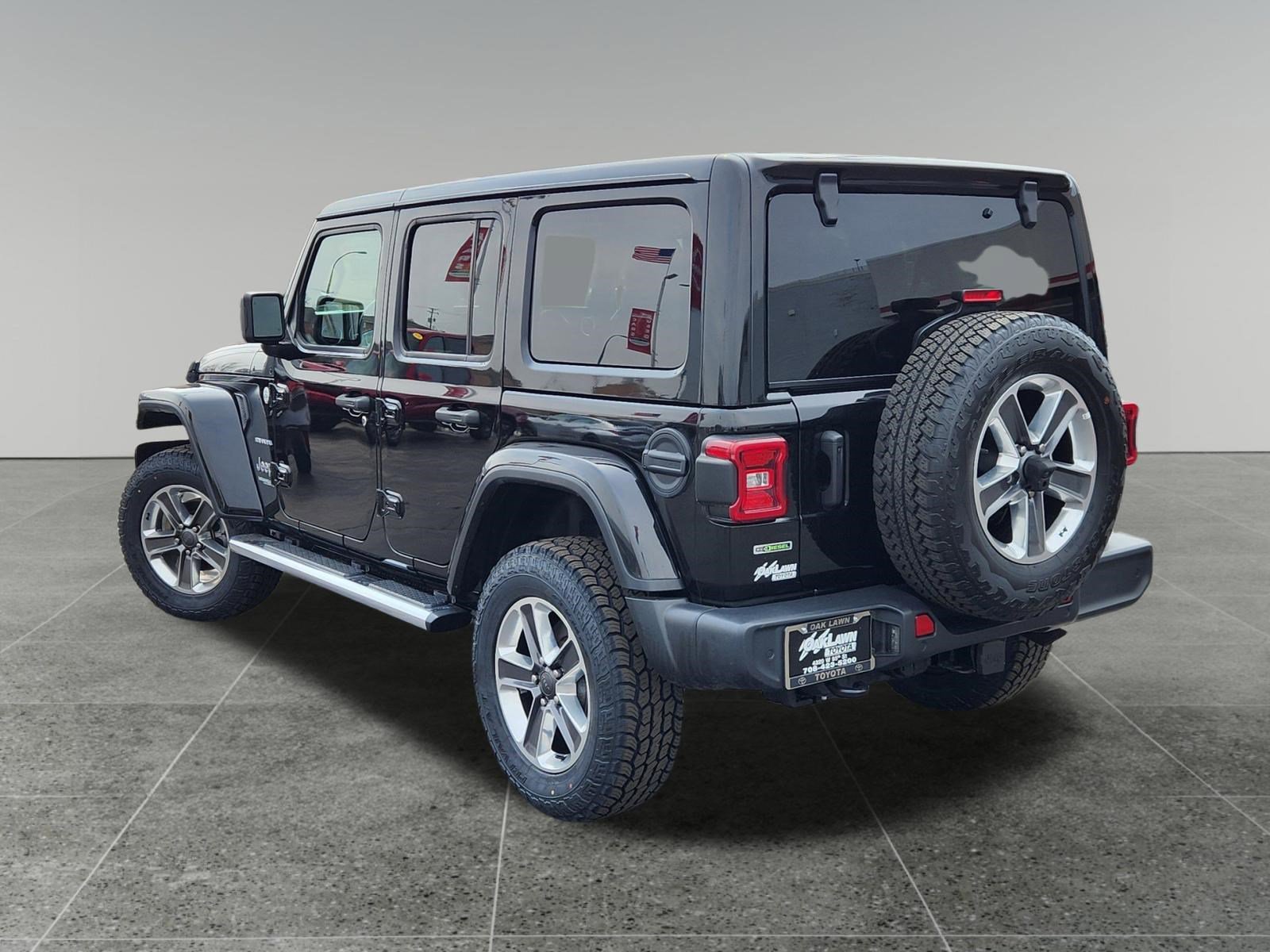 Used 2020 Jeep Wrangler Unlimited Sahara image 5