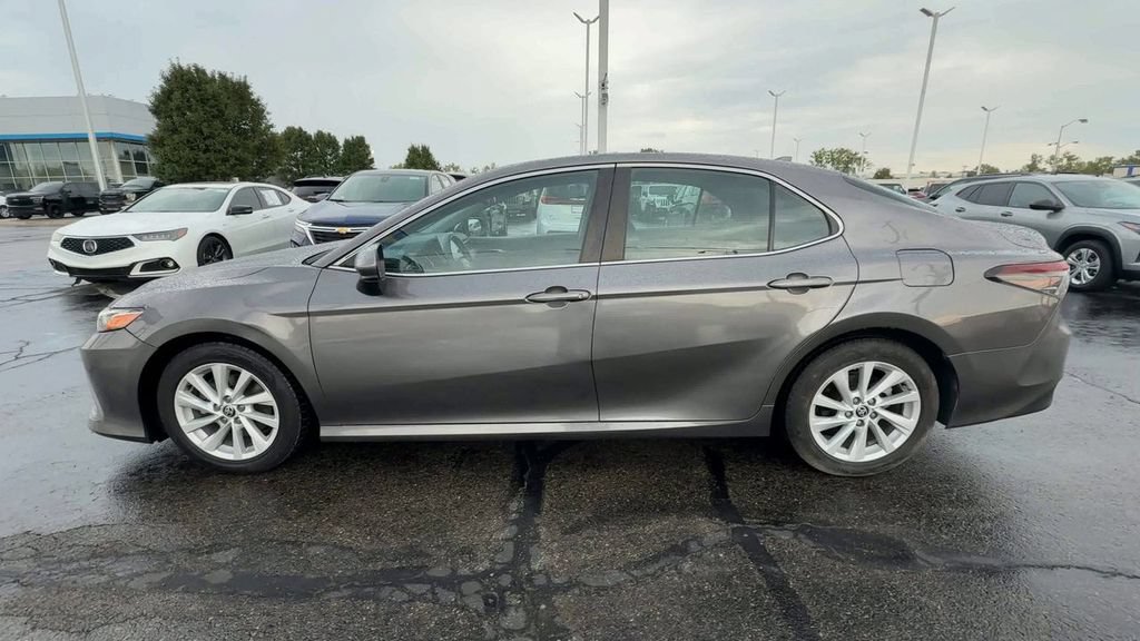 Used 2021 Toyota Camry LE FWD image 5