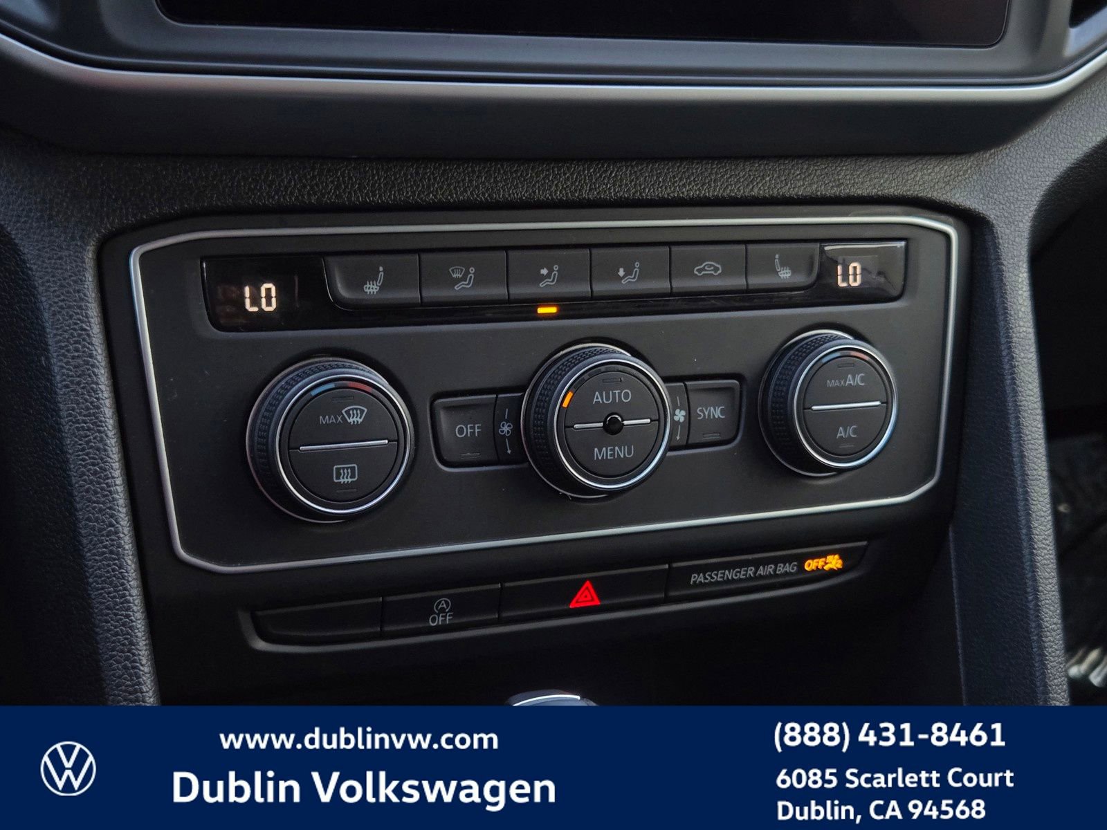 Certified 2021 Volkswagen Atlas Cross Sport SE w/ Panoramic Sunroof Package image 21