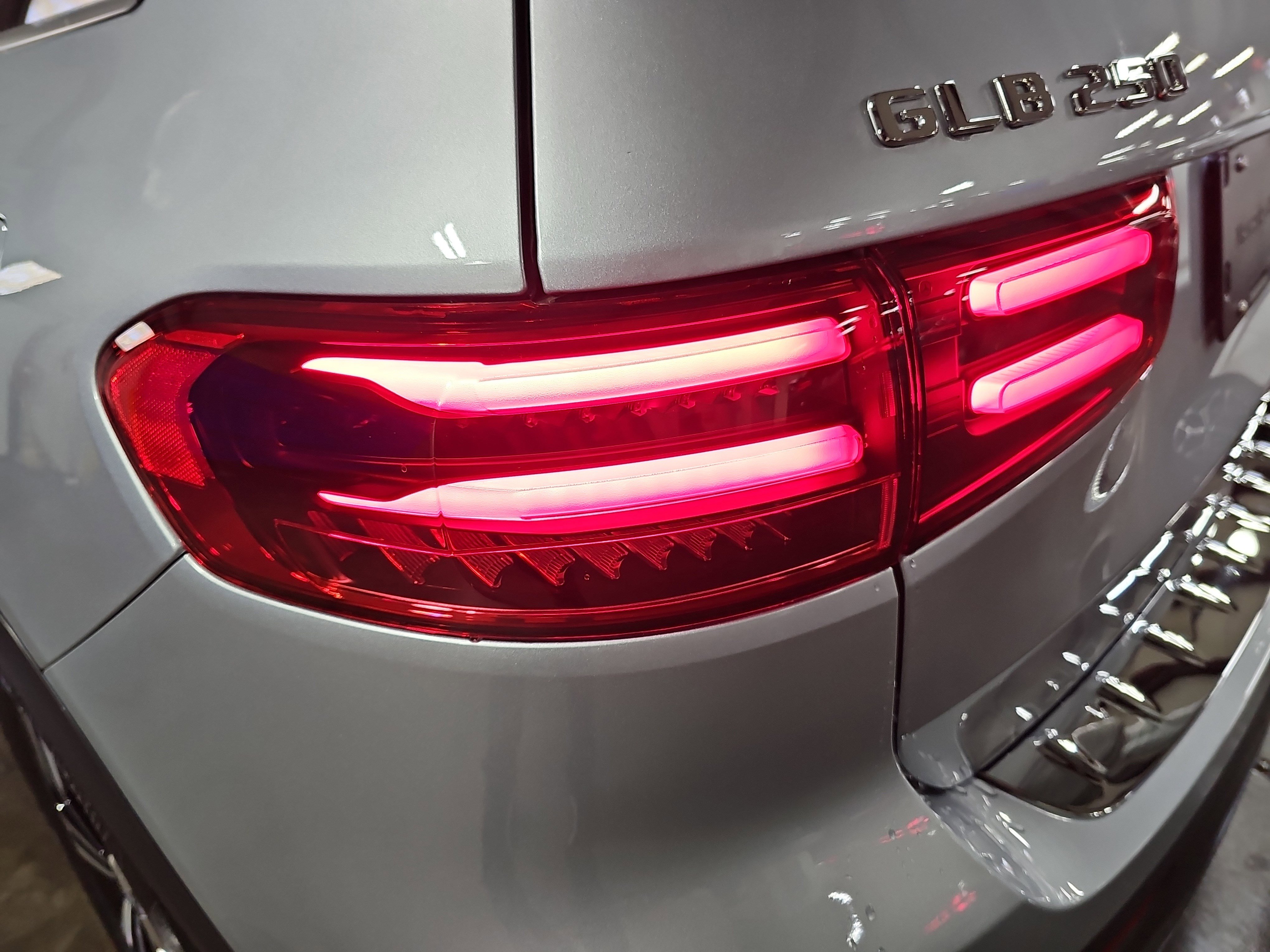 New 2026 Mercedes-Benz GLB 250 image 36