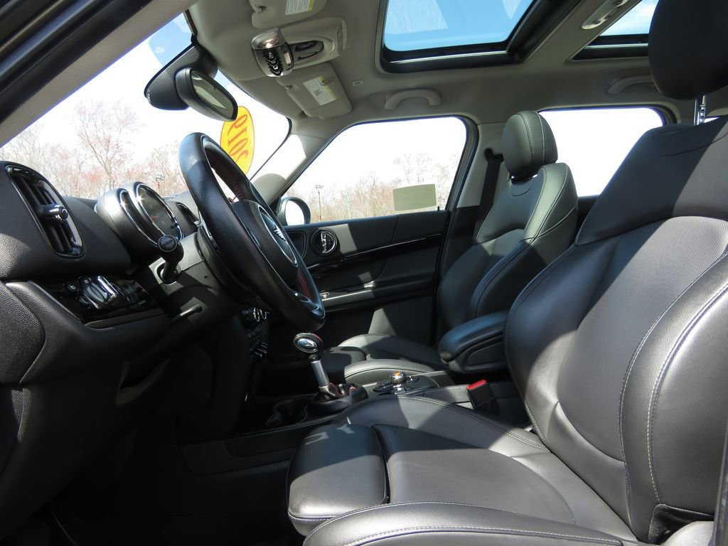 Used 2019 MINI Cooper Countryman S w/ Premium Package image 10