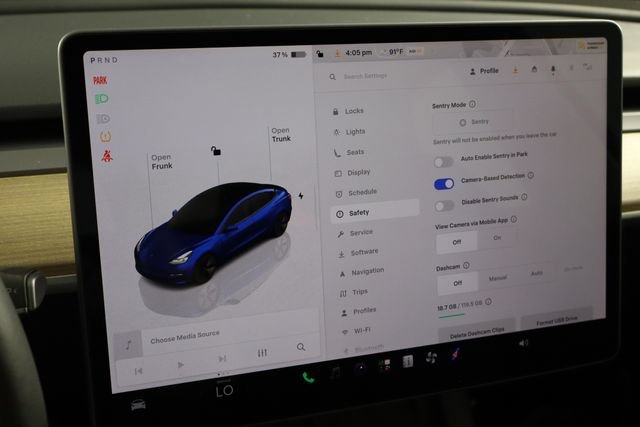 Used 2023 Tesla Model 3 Standard Range RWD image 32