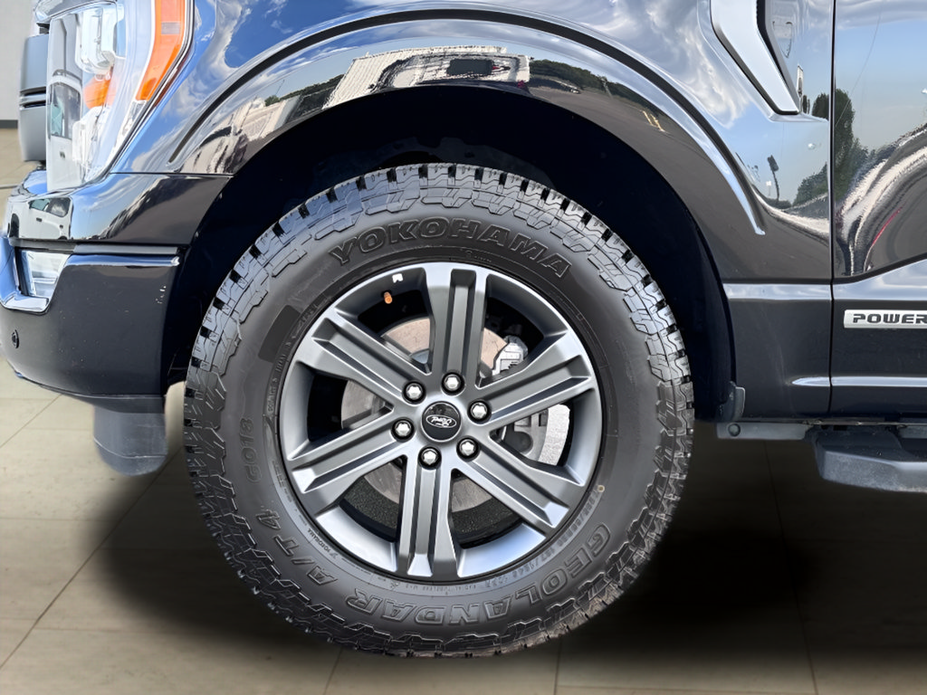 Used 2023 Ford F150 Lariat w/ Max Trailer Tow Package AWD/4WD image 43