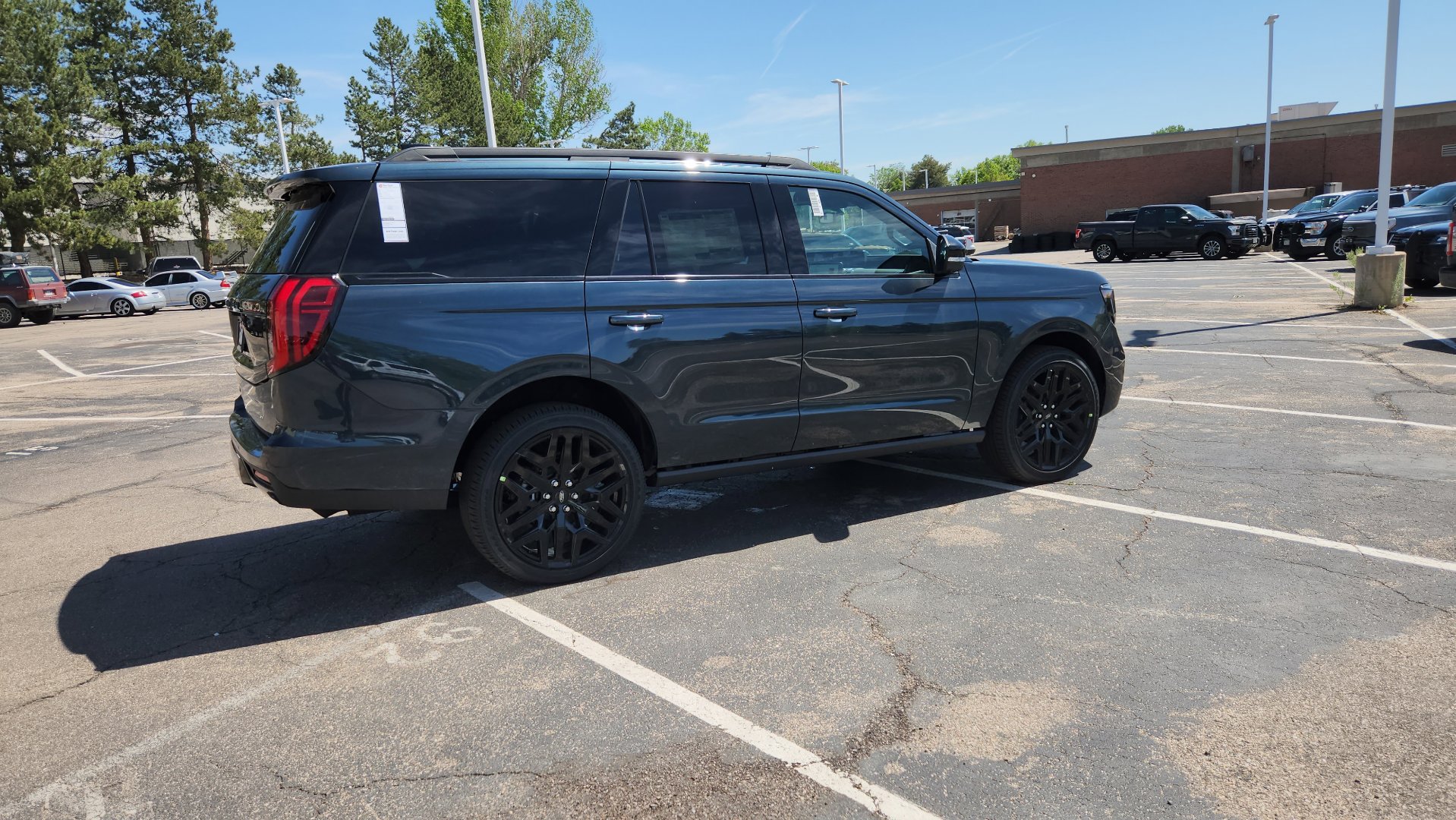 New 2026 Ford Expedition Platinum w/ Stealth Performance Package AWD/4WD image 13